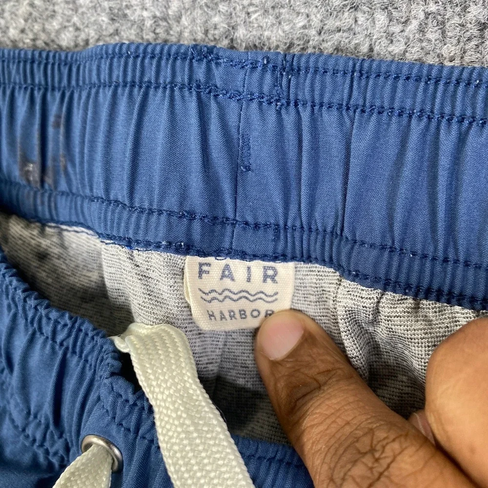 Fair Harbor Mens Swim Trunks XL Navy Blue Striped Board Shorts Recycled 7 Inseam